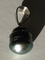 Tahitská černá perla s přívěskem 9,9 mm